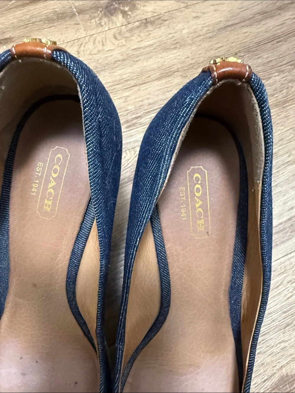 Coach women peep